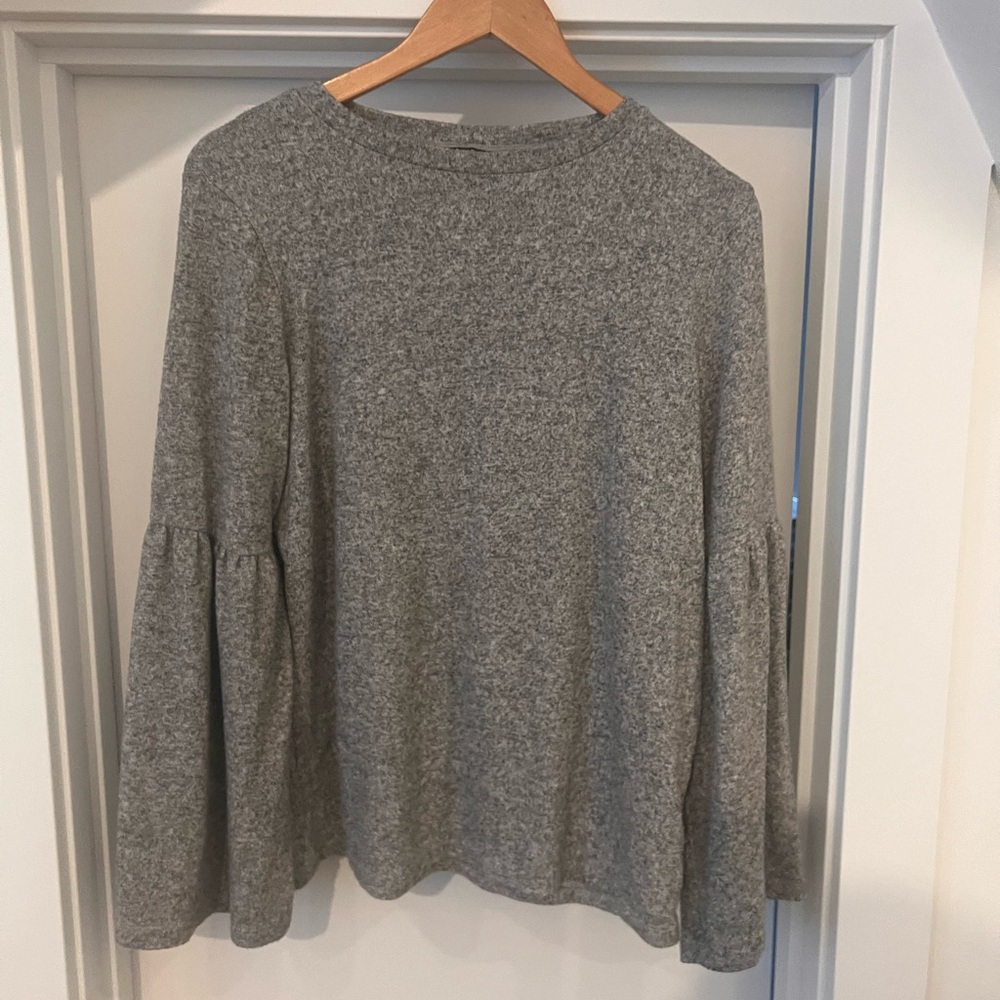 Zara Gray Boxy Sweatshirt with Long Sleeves